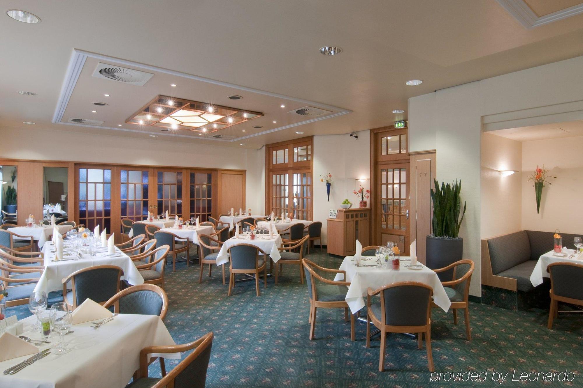 Holiday Inn Dusseldorf-Neuss, An Ihg Hotel Restoran fotoğraf